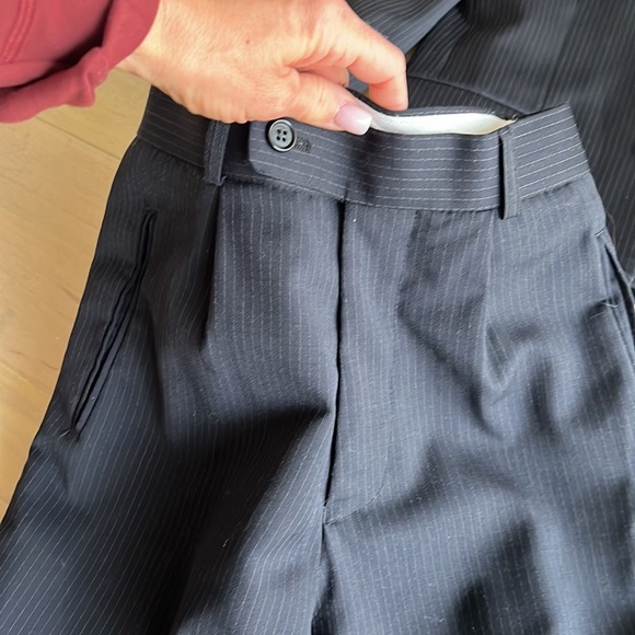 Kids Black Formal Suit Set - Picture 3 of 11